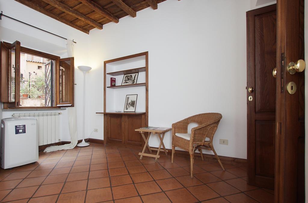 Vacanze Romane Centro Storico Trastevere Apartment Стая снимка