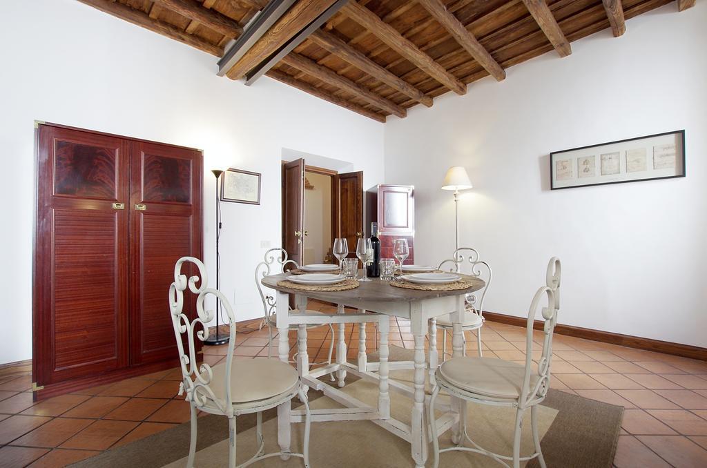 Vacanze Romane Centro Storico Trastevere Apartment Стая снимка