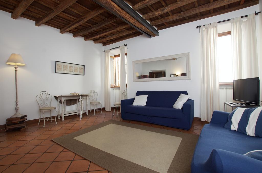 Vacanze Romane Centro Storico Trastevere Apartment Стая снимка
